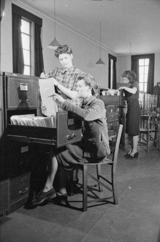 Один день из жизни англичанки в 1941-ом () Один день из жизни англичанки в 1941-ом