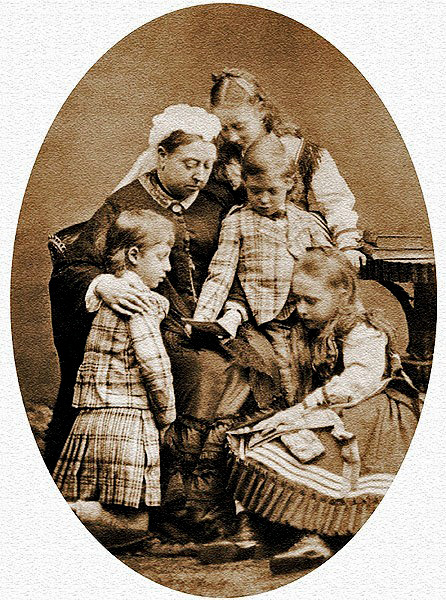Редкие фотографии королевы Виктории и ее внуков () Редкие фотографии королевы Виктории и ее внуков