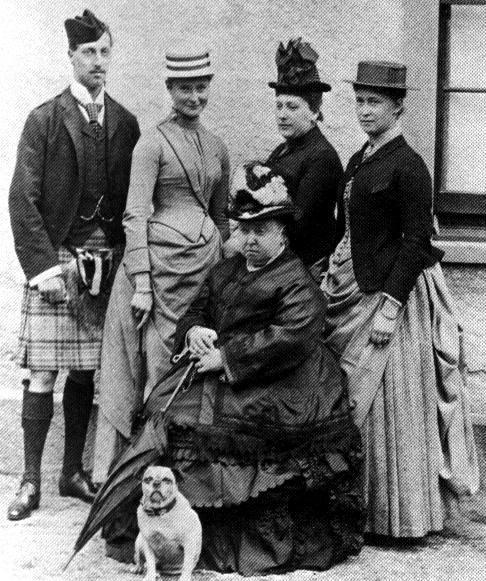 Редкие фотографии королевы Виктории и ее внуков () Редкие фотографии королевы Виктории и ее внуков