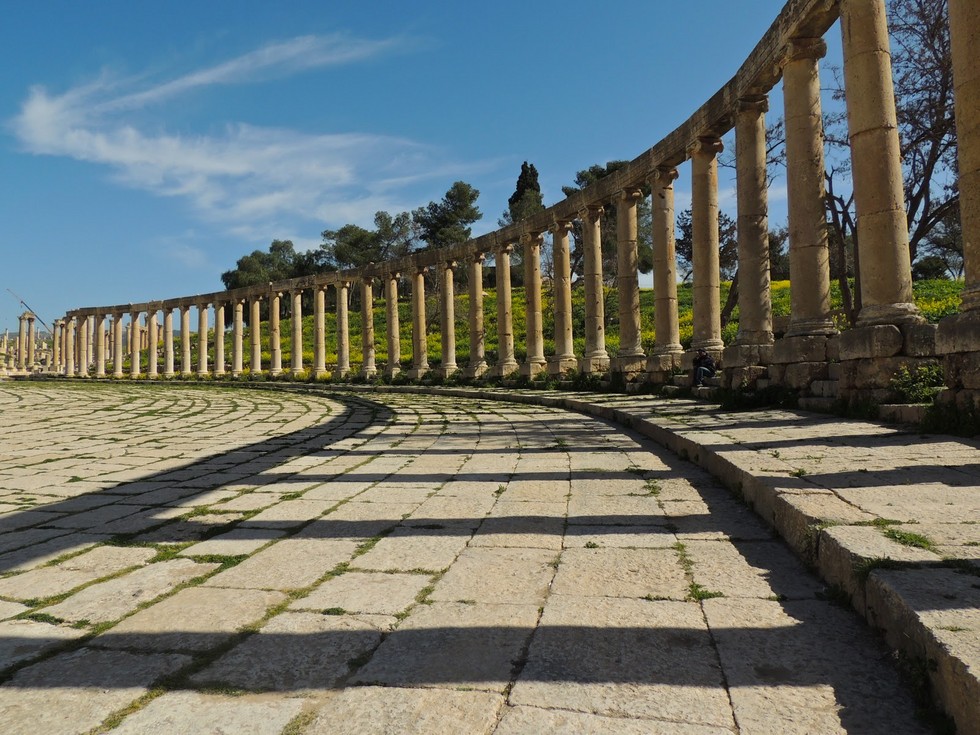 Руины города Джараш: гладиаторские бои и гонки на колесницах (Иордания) () Руины города Джараш: гладиаторские бои и гонки на колесницах (Иордания)