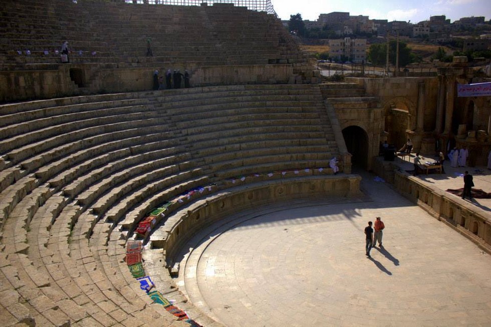 Руины города Джараш: гладиаторские бои и гонки на колесницах (Иордания) () Руины города Джараш: гладиаторские бои и гонки на колесницах (Иордания)