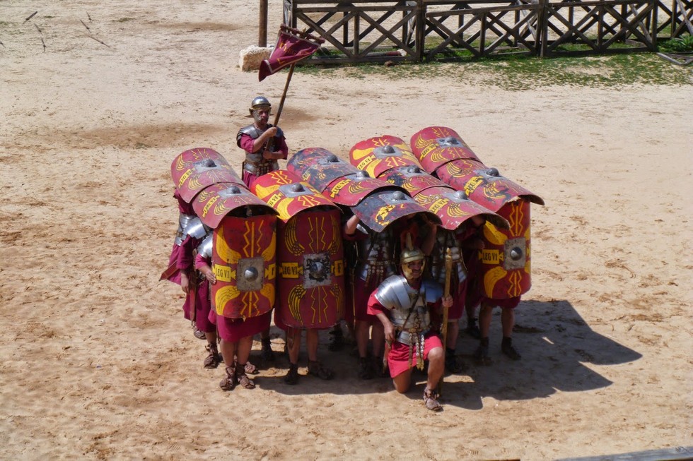 Руины города Джараш: гладиаторские бои и гонки на колесницах (Иордания) () Руины города Джараш: гладиаторские бои и гонки на колесницах (Иордания)