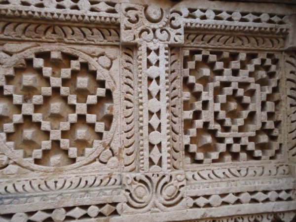 Уникальный колодец Рани ки вав (Rani Ki Vav) () Уникальный колодец Рани ки вав (Rani Ki Vav)