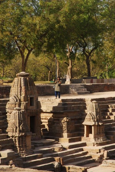 Уникальный колодец Рани ки вав (Rani Ki Vav) () Уникальный колодец Рани ки вав (Rani Ki Vav)