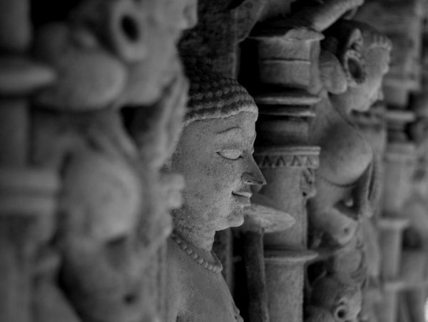 Уникальный колодец Рани ки вав (Rani Ki Vav) () Уникальный колодец Рани ки вав (Rani Ki Vav)