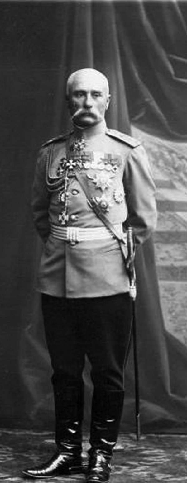 В боях за Варшаву () В боях за Варшаву