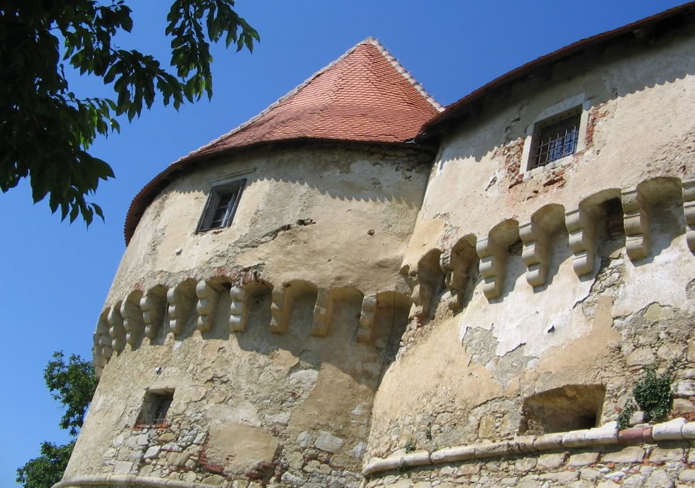 Велики Табор: прекрасно сохранившийся замок Средневековья (Хорватия) () Велики Табор: прекрасно сохранившийся замок Средневековья (Хорватия)