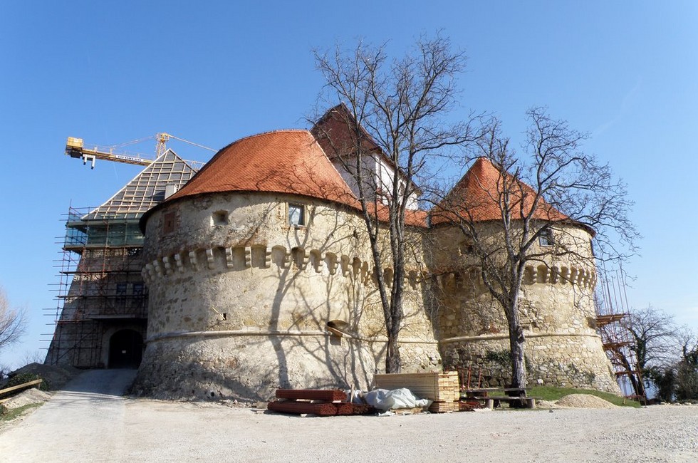 Велики Табор: прекрасно сохранившийся замок Средневековья (Хорватия) () Велики Табор: прекрасно сохранившийся замок Средневековья (Хорватия)
