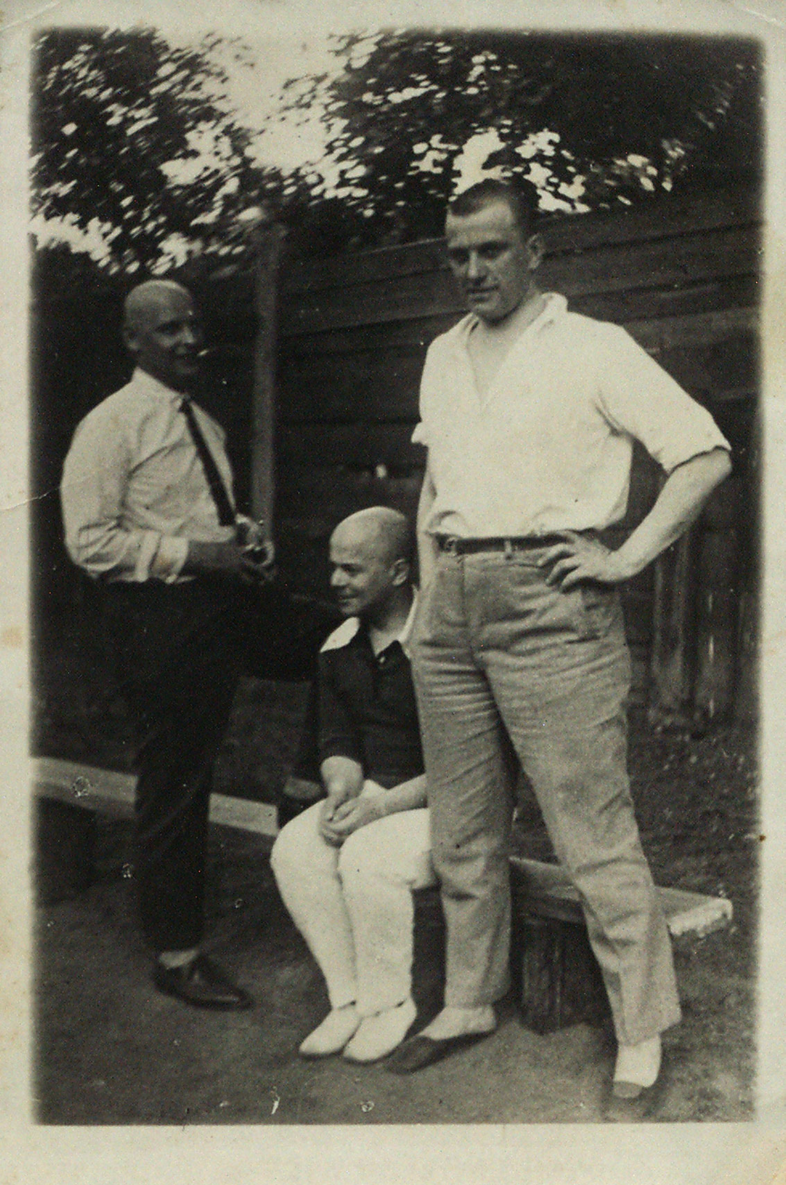 Владимир Маяковский: в поисках «человека улиц» () Владимир Маяковский: в поисках «человека улиц»