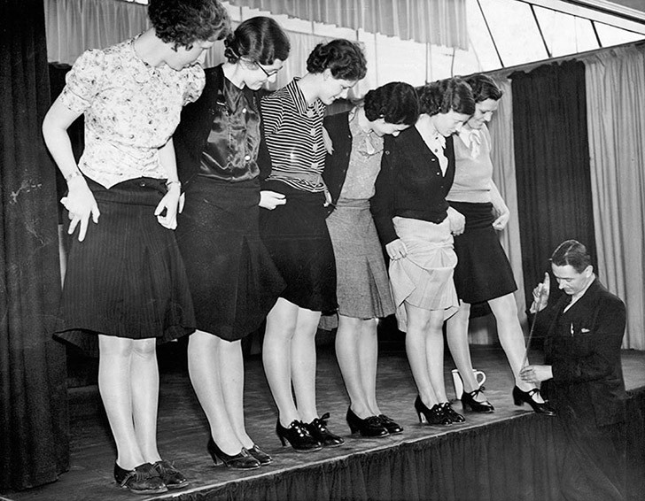 Властелины гардероба и секс-фантазий () Властелины гардероба и секс-фантазий