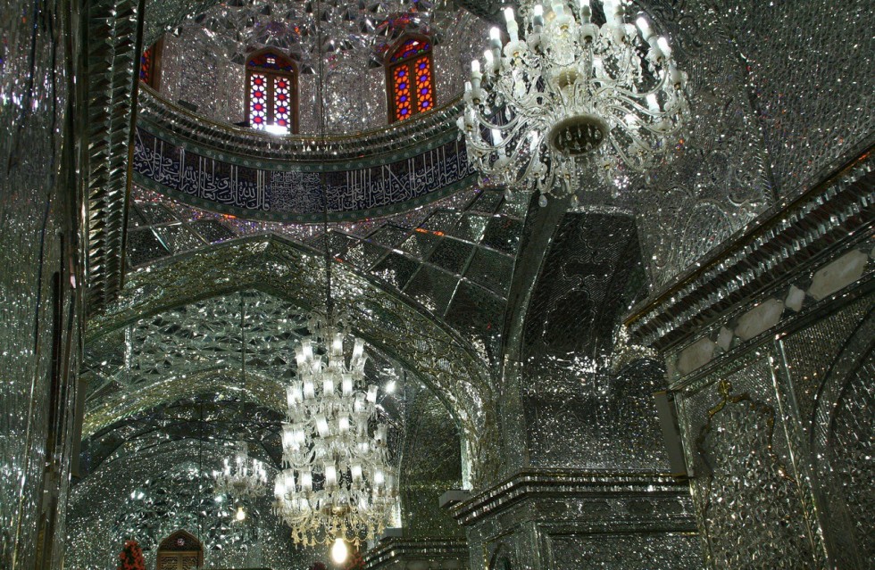 Зеркальный мавзолей Шах Черах (Иран)