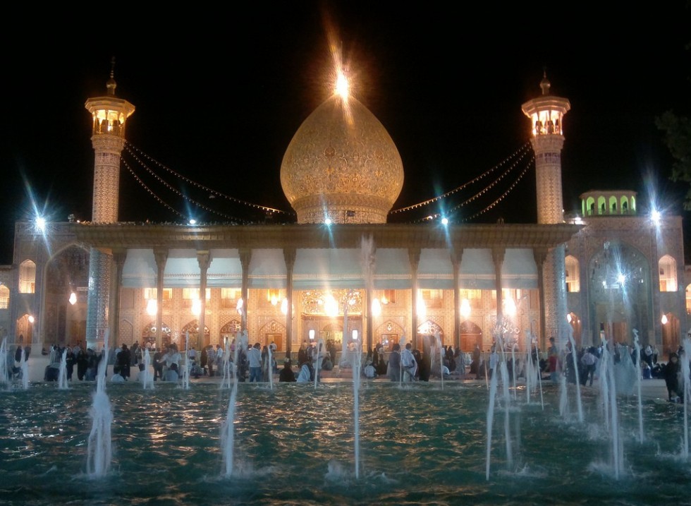 Зеркальный мавзолей Шах Черах (Иран)