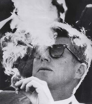 10 заядлых курильщиков прошлого века () 10 заядлых курильщиков прошлого века