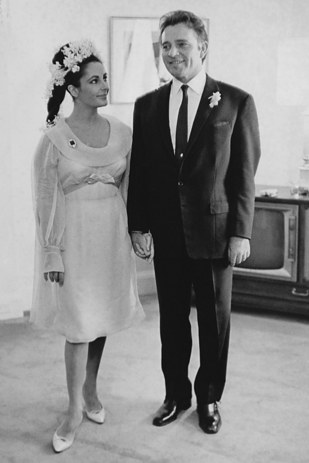 7 мужей и 8 свадеб «королевы Голливуда» Элизабет Тейлор () 7 мужей и 8 свадеб «королевы Голливуда» Элизабет Тейлор