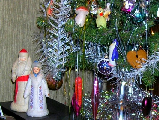 Чем россияне украшали елки последние 20 лет () Чем россияне украшали елки последние 20 лет