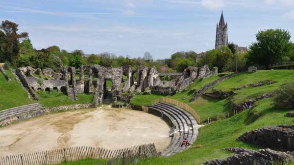 Французские археологи нашли скелеты в оковах