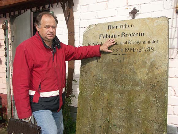 ГОРОД ЗОЛОТОЙ () ГОРОД ЗОЛОТОЙ