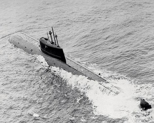 Как спасать атомные подводные лодки? Как спасать атомные подводные лодки?