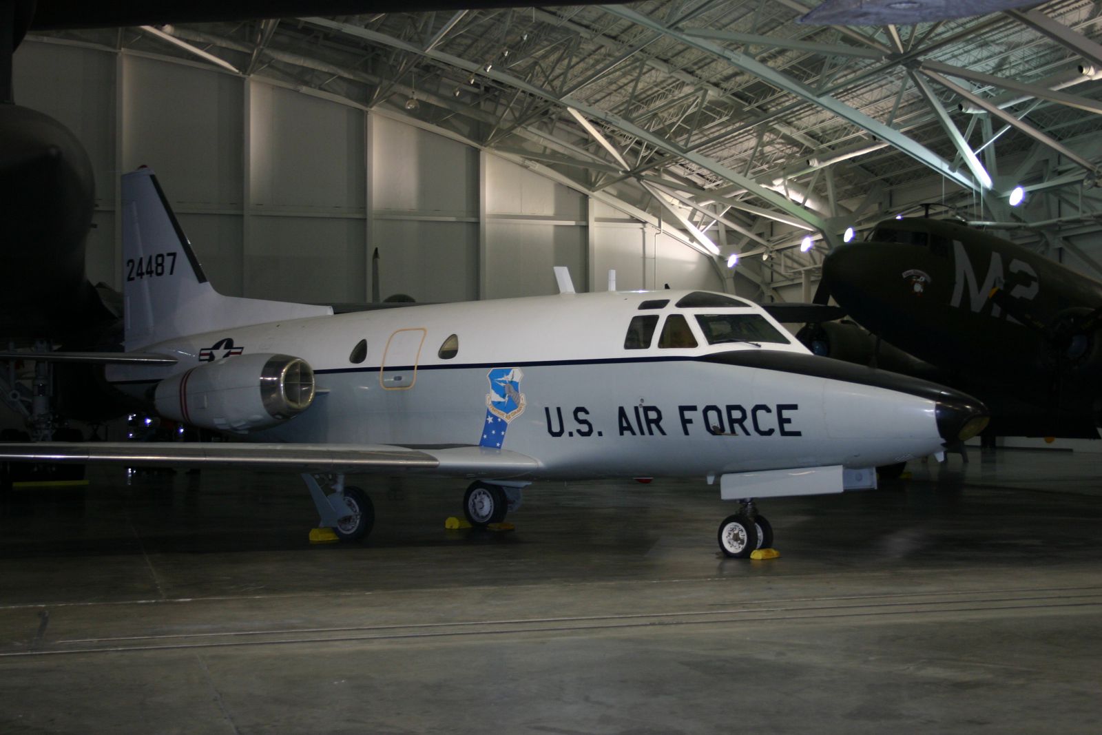 ПО ЗАЛЕТУ () ПО ЗАЛЕТУ