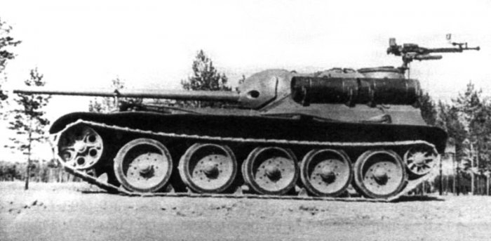 Проект «Уралмаш-1»: самоходки СУ-101 и СУ-102 () Проект «Уралмаш-1»: самоходки СУ-101 и СУ-102