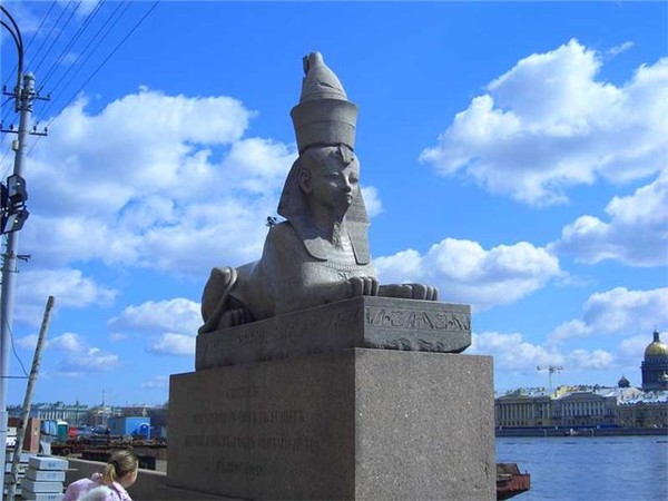 Проклятие невских Сфинксов () Проклятие невских Сфинксов