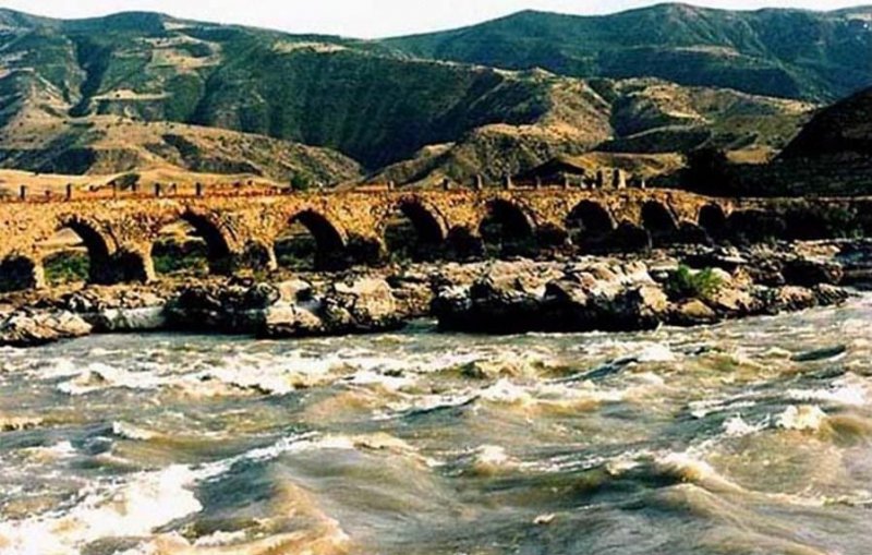 «Русскому штыку ничто противиться не может». Как 2 тыс. «чудо-богатырей» Котляревского сокрушили 30-тыс. персидскую армию и взяли штурмом Ленкорань () «Русскому штыку ничто противиться не может». Как 2 тыс. «чудо-богатырей» Котляревского сокрушили 30-тыс. персидскую армию и взяли штурмом Ленкорань