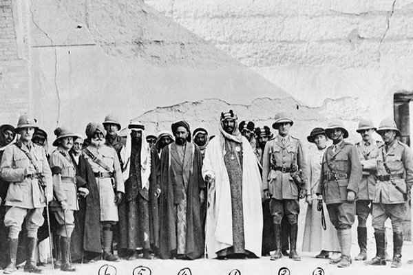 «Сброд дервишей» против «тигров пустыни»