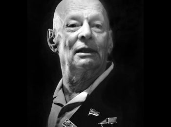 АКАДЕМИК АЛЕКСАНДРОВ