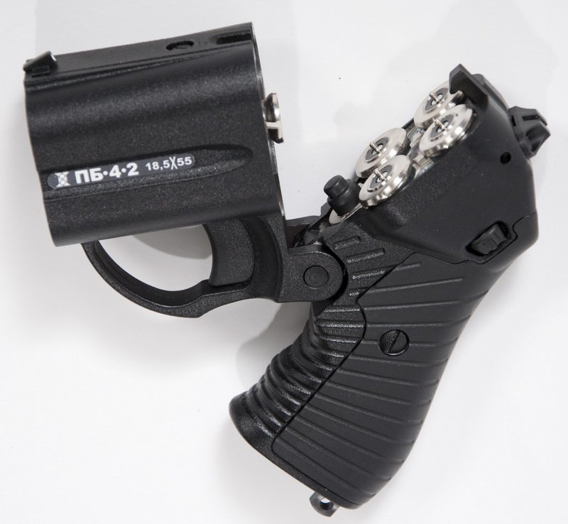 Бесствольный пистолет ПБ-4-2 «Оса» () Бесствольный пистолет ПБ-4-2 «Оса»