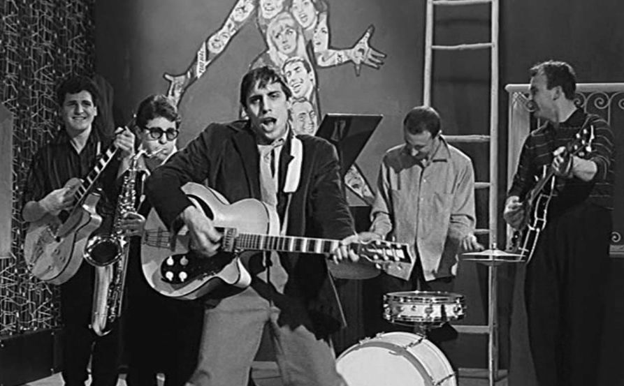 Челентано — 77 () Челентано — 77