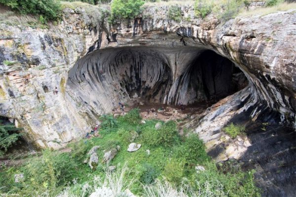 Глаза бога () Глаза бога