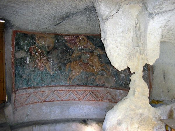 Пещерный город Крыма - "Эски-Кермен" () Пещерный город Крыма - "Эски-Кермен"