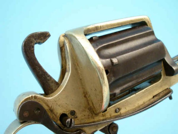 Револьвер-кастет-кинжал