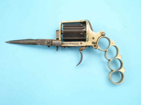 Револьвер-кастет-кинжал