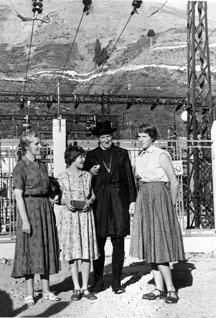 Хьюлетт Джонсон: красный пастырь Сталина () Хьюлетт Джонсон: красный пастырь Сталина