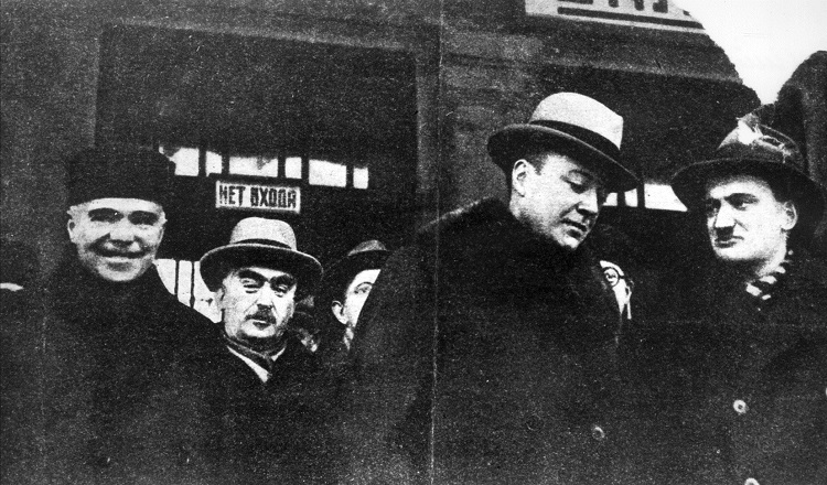 Ленин по плану США был согласен с раздроблением России на десятки государств () Ленин по плану США был согласен с раздроблением России на десятки государств