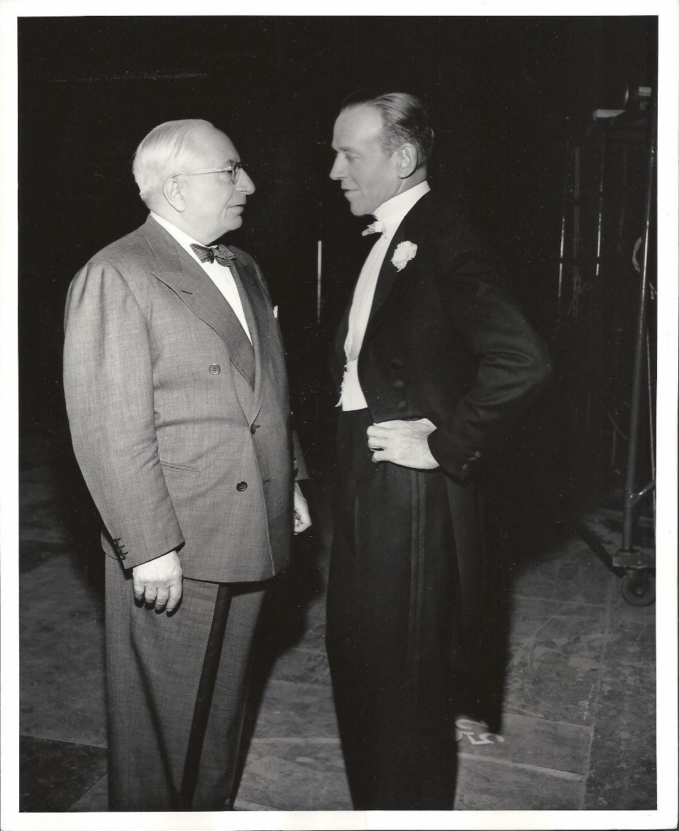 Луис Майер: человек, создавший премию «Оскар» () Луис Майер: человек, создавший премию «Оскар»