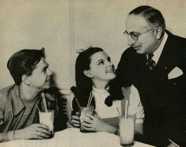 Judygarland_mickeyrooney_louisbmayer_mgmpublicitystill.jpg Judygarland_mickeyrooney_louisbmayer_mgmpublicitystill.jpg