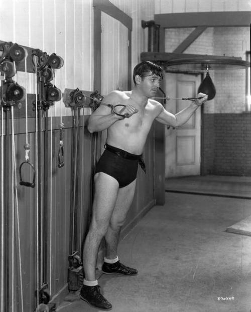 Неизвестный Кларк Гейбл () Неизвестный Кларк Гейбл