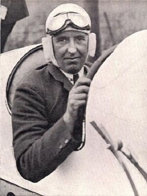 Самые абсурдные смерти исторических личностей () Самые абсурдные смерти исторических личностей