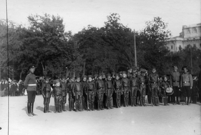 Смотры «потешных» на Марсовом поле. 1911-1912