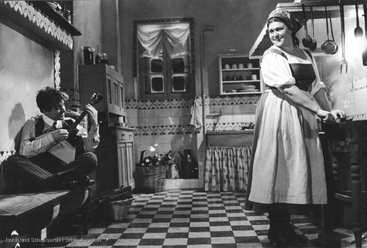 «Собачье сердце» – другой взгляд: фильм итальянца Латтуада () «Собачье сердце» – другой взгляд: фильм итальянца Латтуада