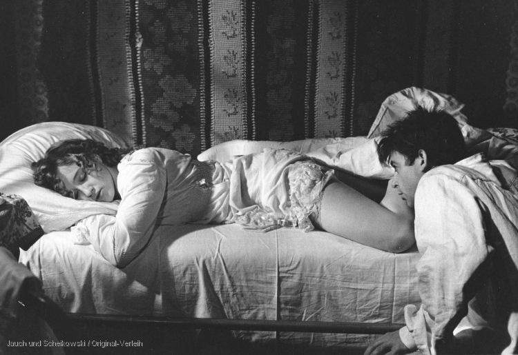 «Собачье сердце» – другой взгляд: фильм итальянца Латтуада () «Собачье сердце» – другой взгляд: фильм итальянца Латтуада