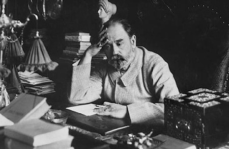 Топ-5 писателей и поэтов, ставших государственными врагами () Топ-5 писателей и поэтов, ставших государственными врагами