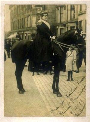 Война полов или движение суфражисток () Война полов или движение суфражисток