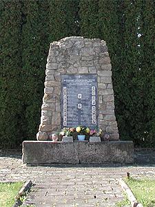 Зраков: Чешская «Хатынь», устроенная казаками-карателями () Зраков: Чешская «Хатынь», устроенная казаками-карателями