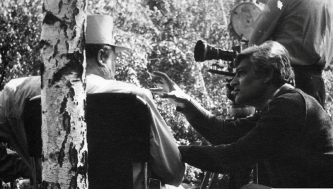 20 кадров со съёмок фильма «Гостья из будущего»