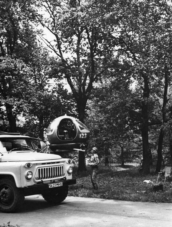 20 кадров со съёмок фильма «Гостья из будущего»