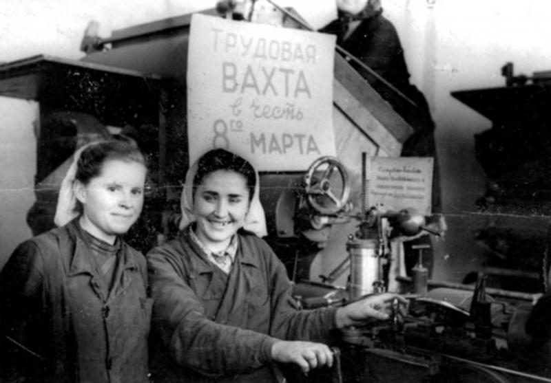 8 марта в стиле СССР () 8 марта в стиле СССР