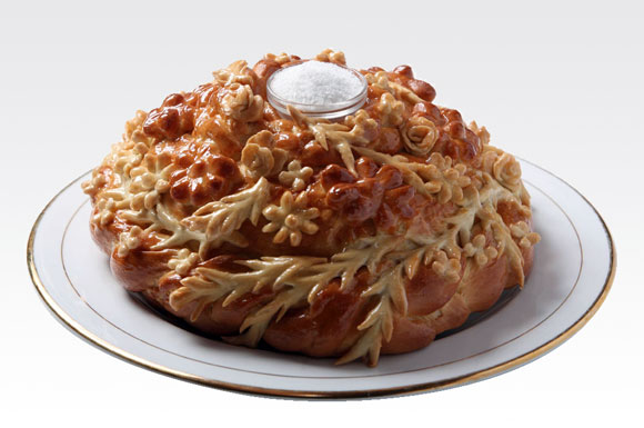 Багет, каравай и маца. История любимых хлебных изделий